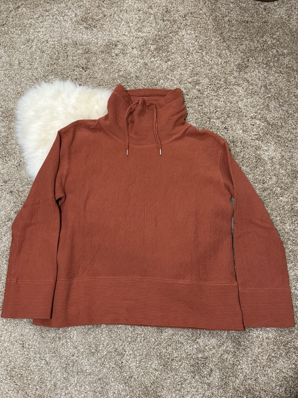 Orvis Women’s Rust Drawstring Funnel Neck Ribbed Sweatshirt Size M